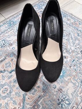 Zara Black Suede Pointed Pumps